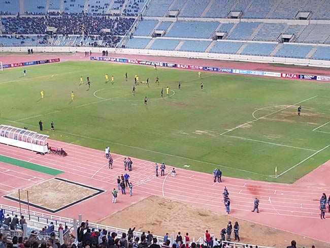 بالصور.. مباراة القمة بين العهد والنجمة على ملعب المدينة الرياضية (خاص العهد)